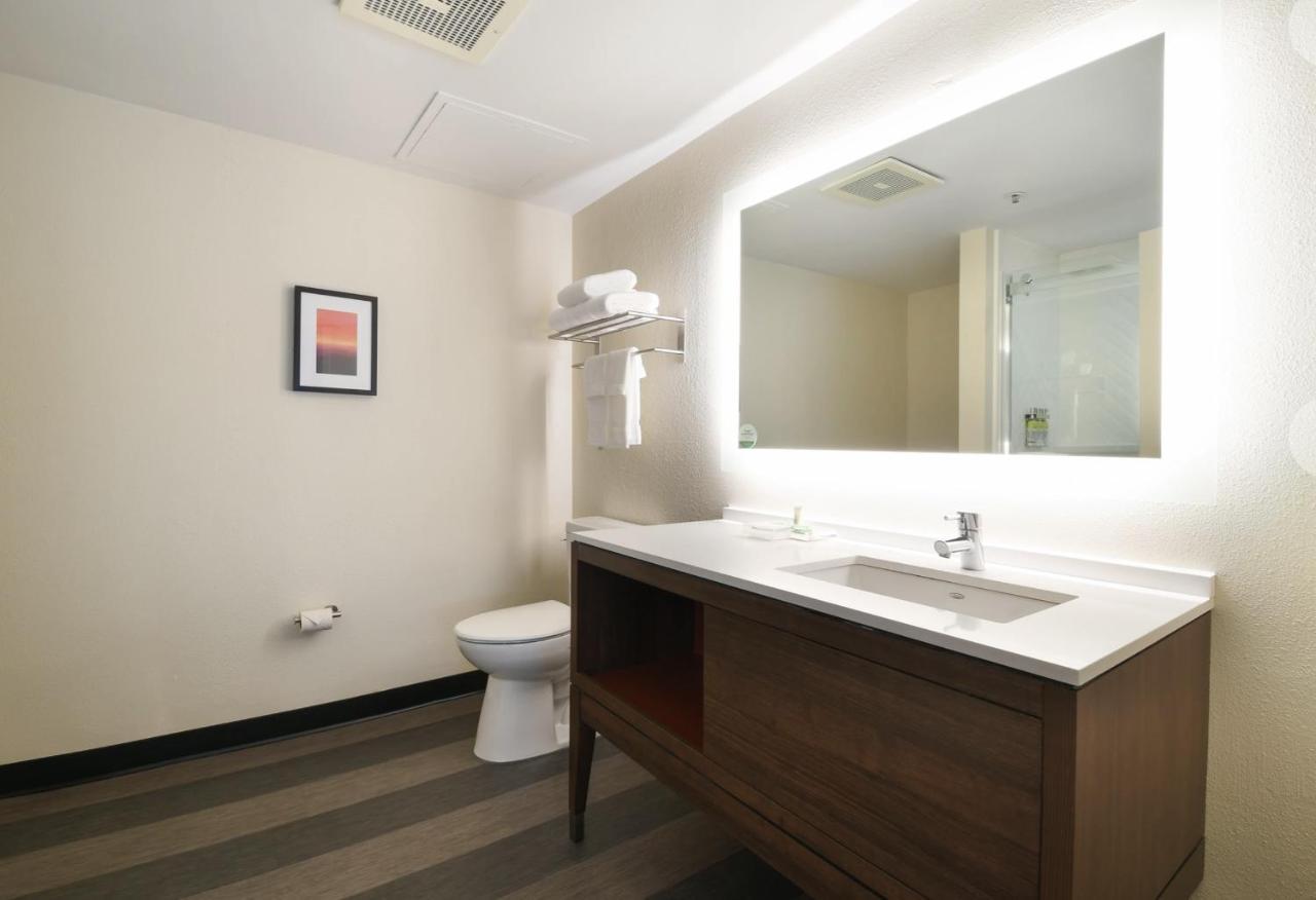 Holiday Inn Fredericksburg - Conference Center By Ihg Buitenkant foto